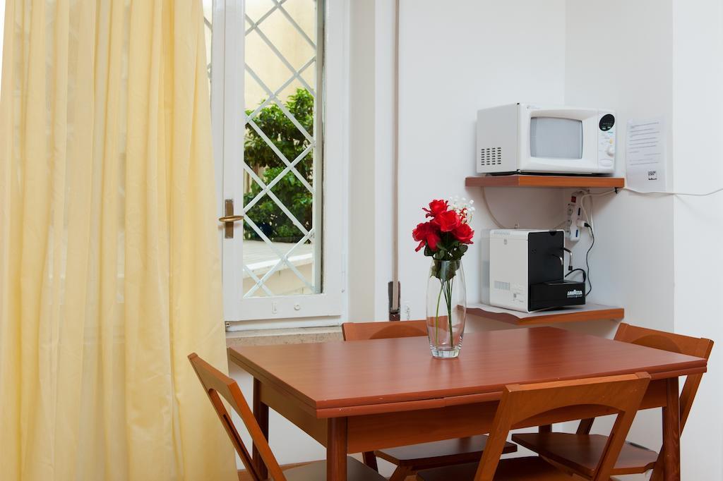 Casa Vacanze House Eden ローマ 部屋 写真